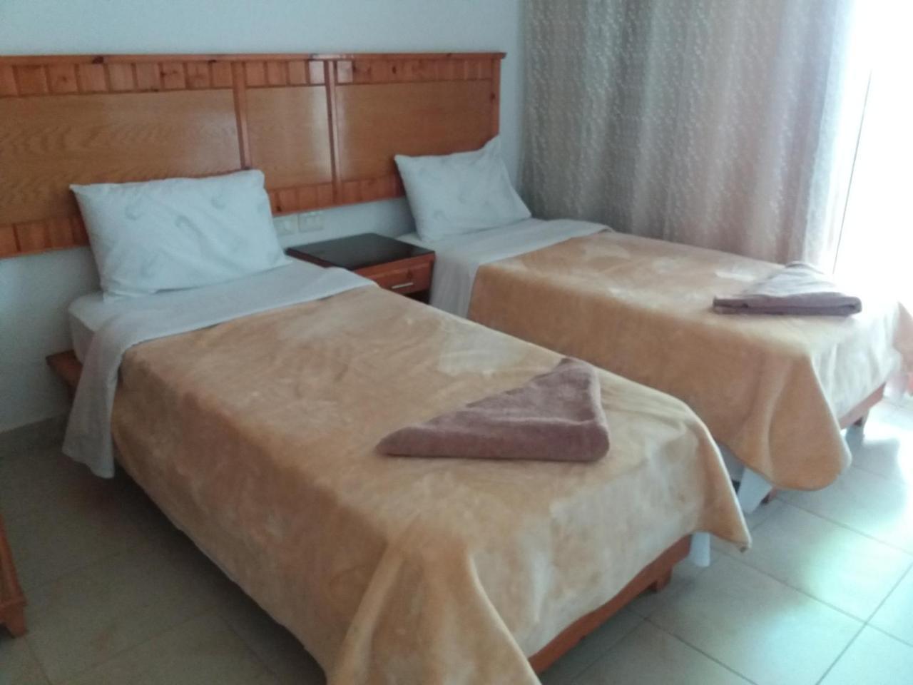 New Yalla Hotel دهب المظهر الخارجي الصورة